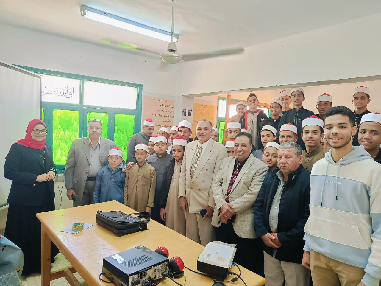 جانب من ضيوف الندوة 