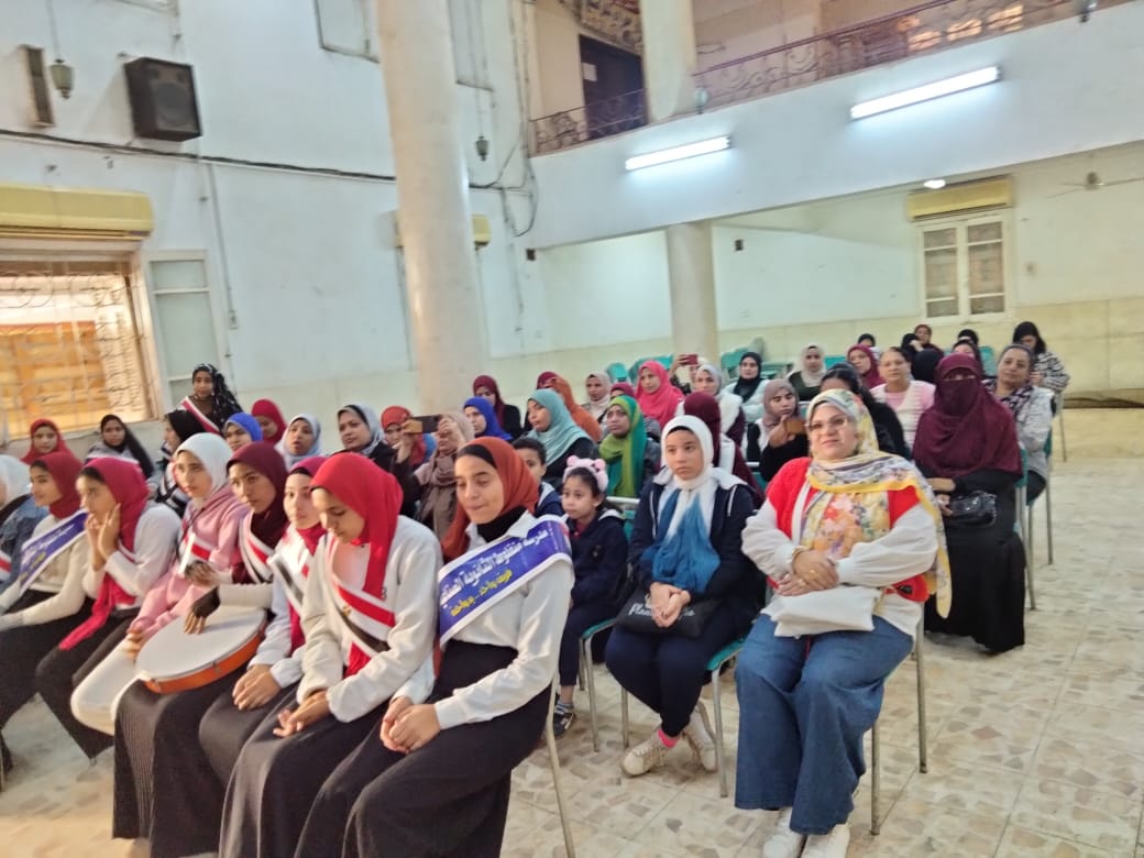 جانب من ضيوف الندوة 