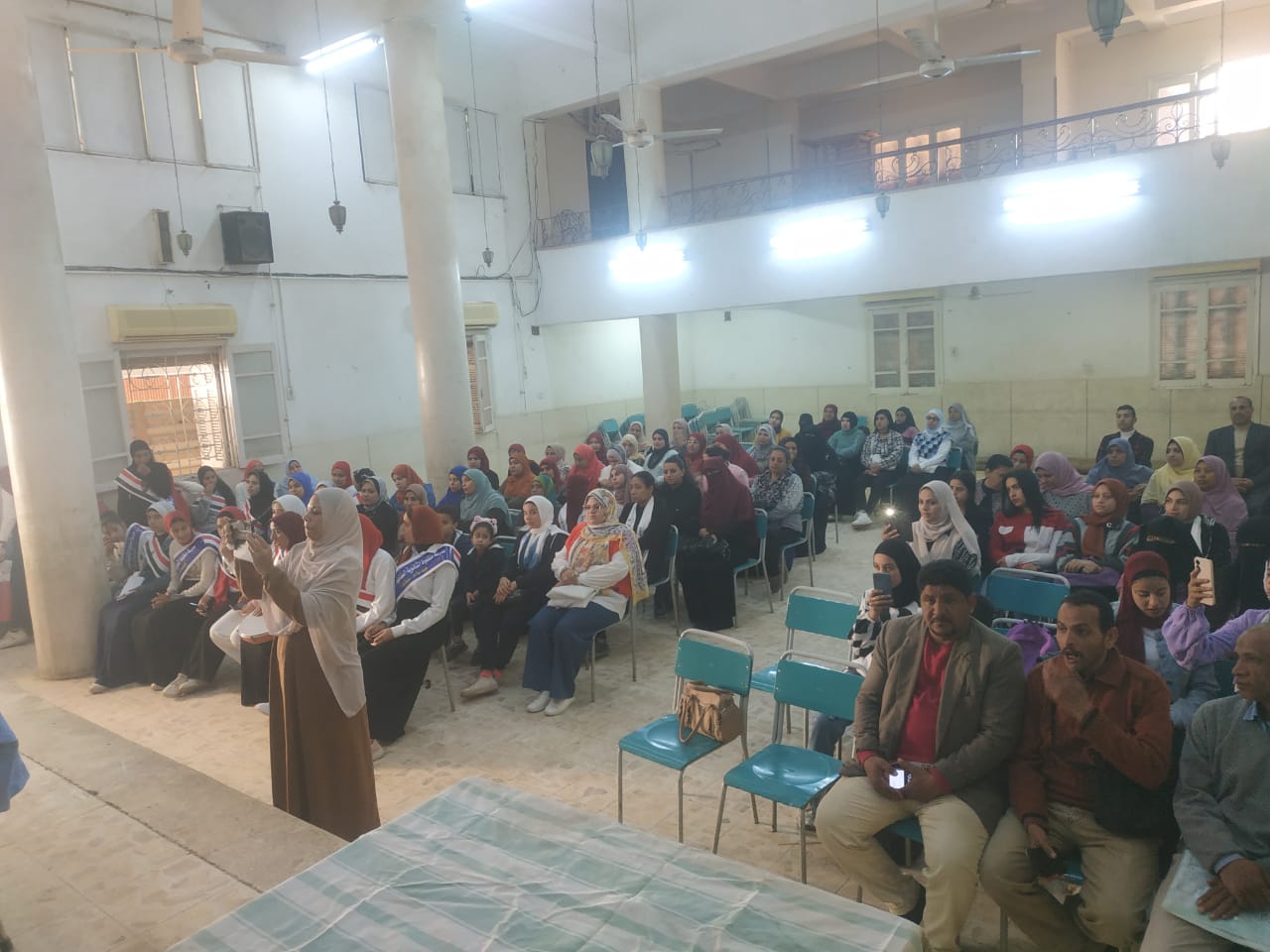 جانب من ضيوف الندوة 