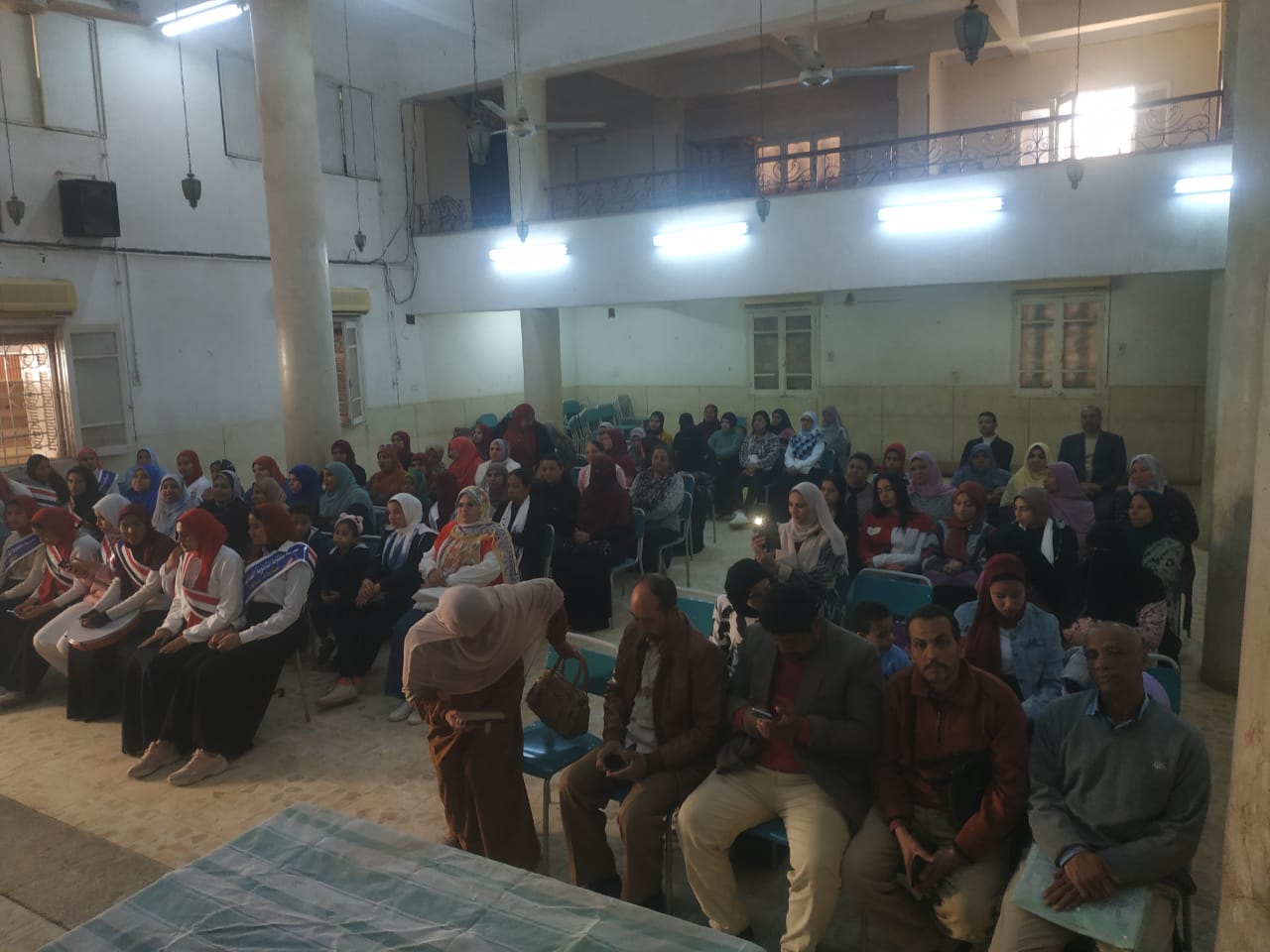 جانب من ضيوف الندوة 