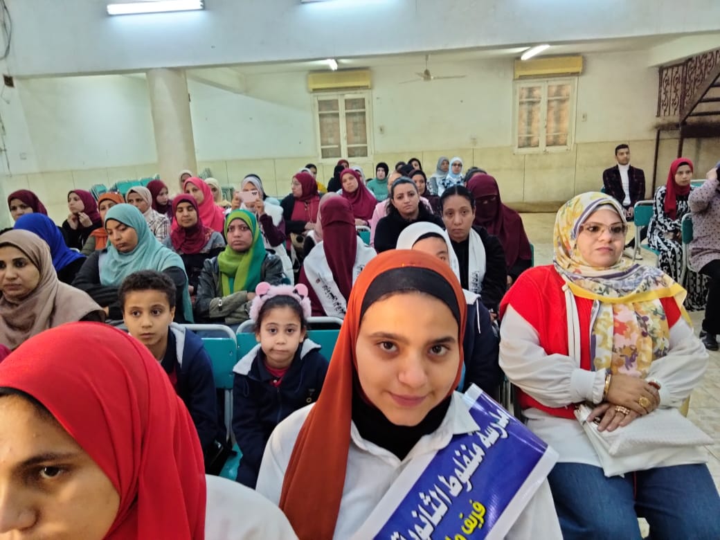 جانب من ضيوف الندوة 