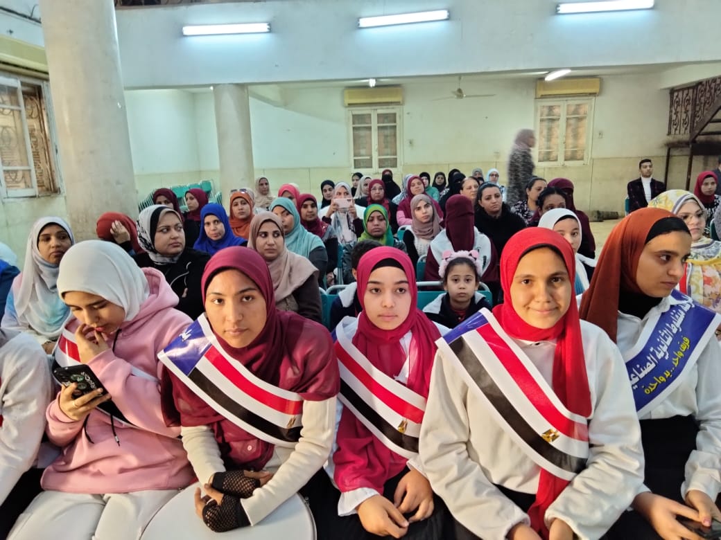 جانب من ضيوف الندوة 