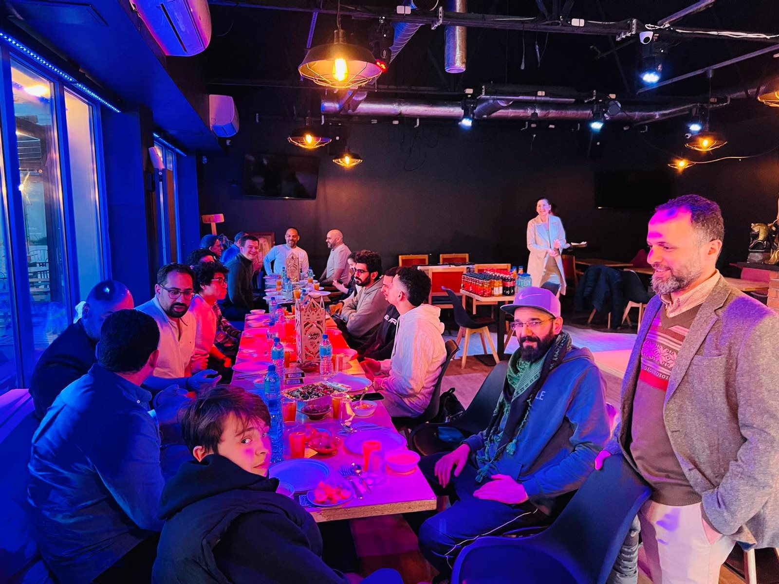 received_425115743330578