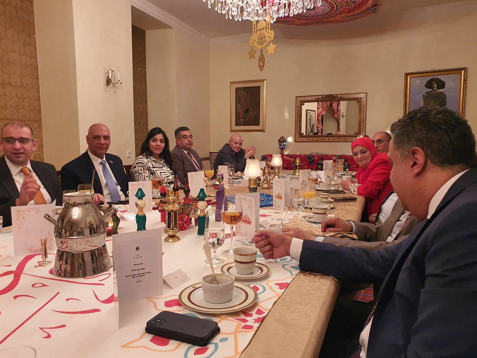 received_1460497728227675