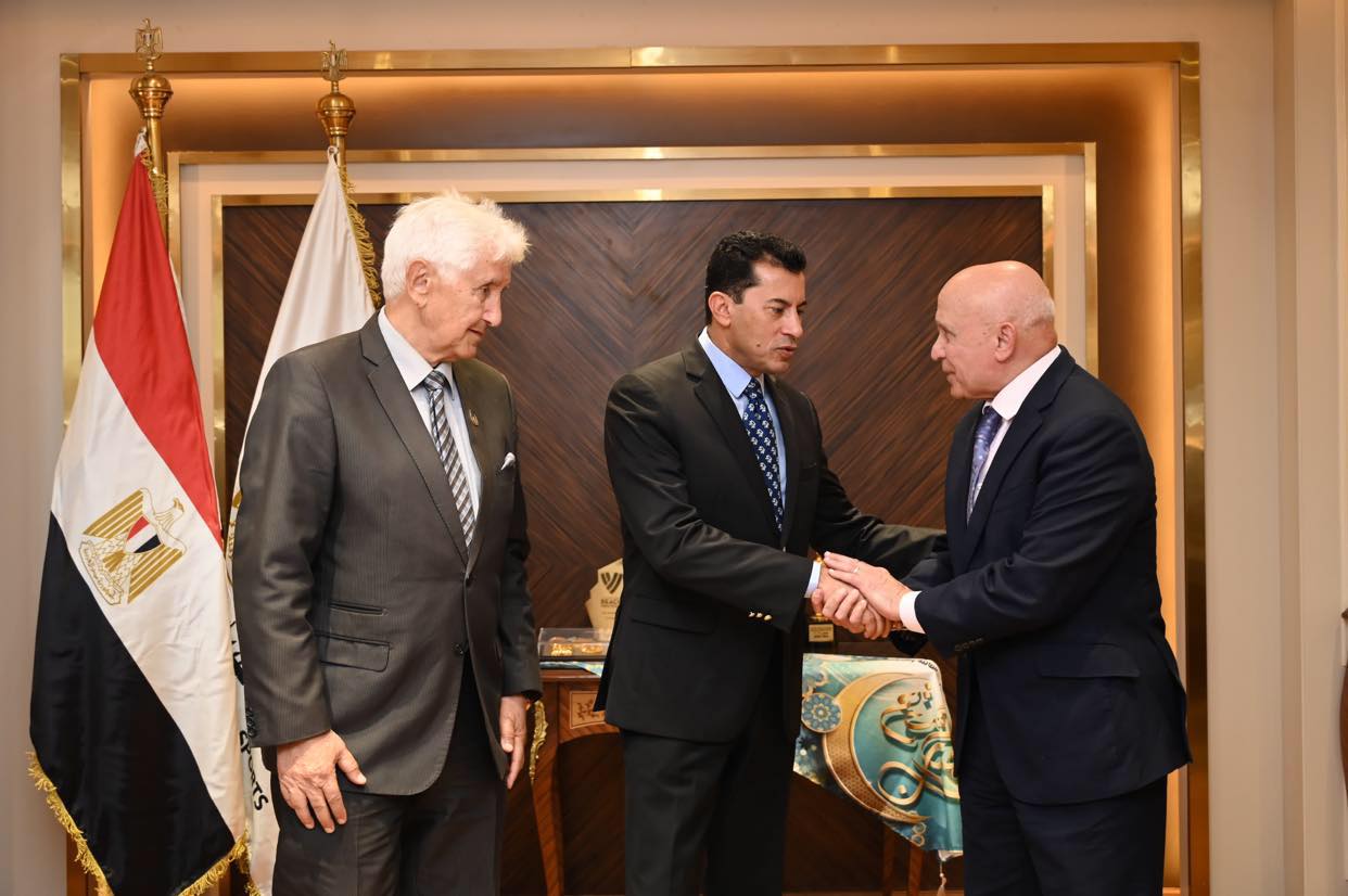 received_944213657053444