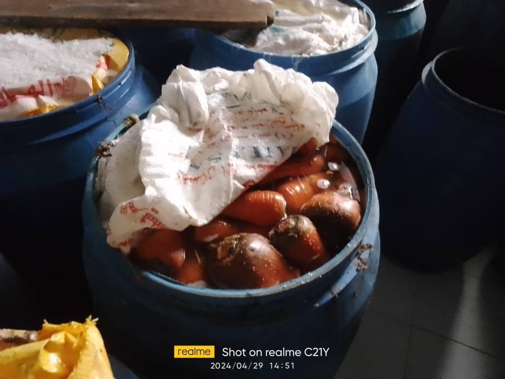 E7E97776-0B92-4FCC-BA4D-FE3C5C273068