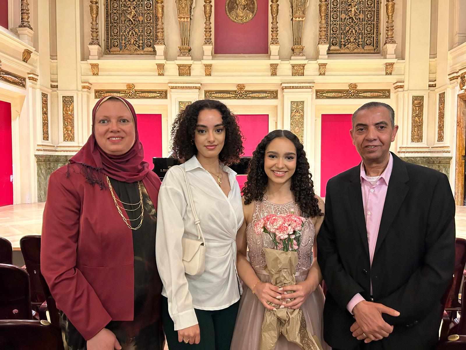 received_1166090137905853