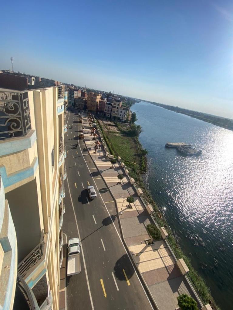 A4B506D2-DCEB-41E1-93CE-4E3F3DA42F0B