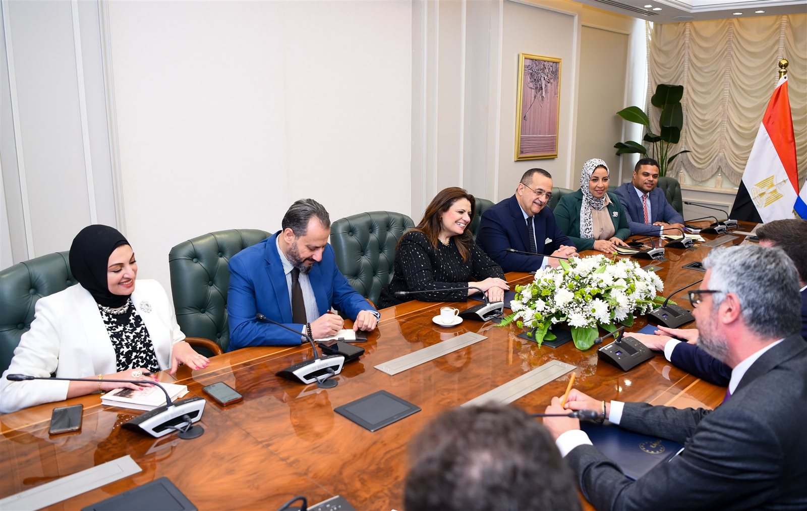 388b1e57-6351-40f2-80d1-baf0414bfa2a