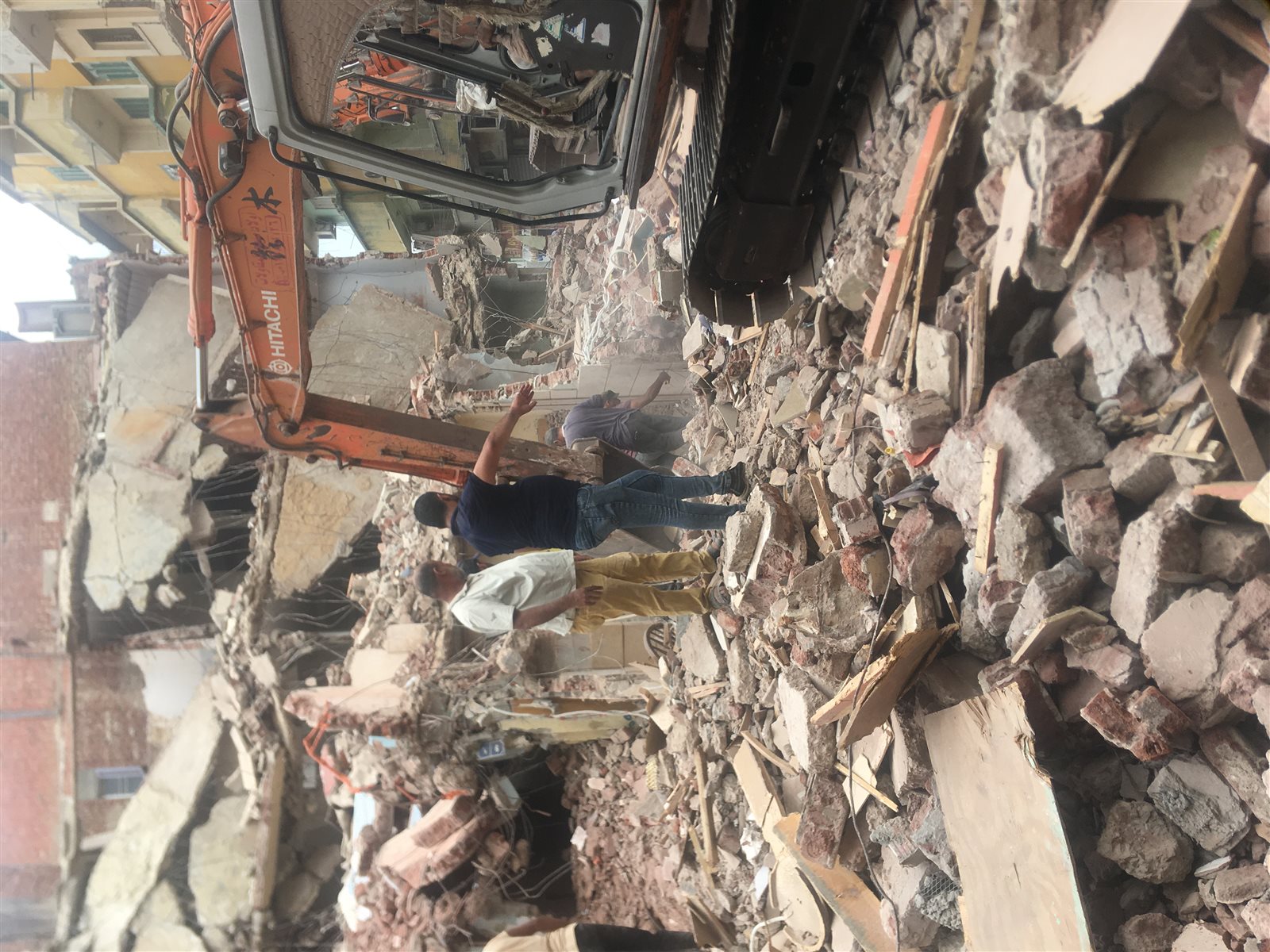 E7D4DF5C-B2FD-4888-94AC-E82E1FD67806