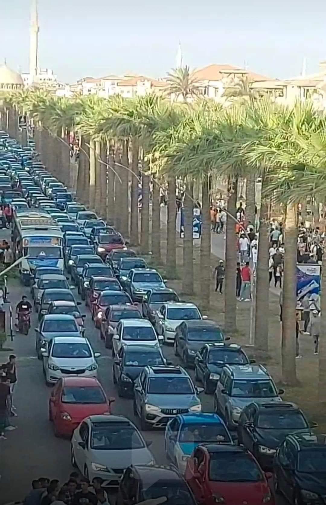 1B64364E-10DF-43CC-943F-1FBAAE703D21