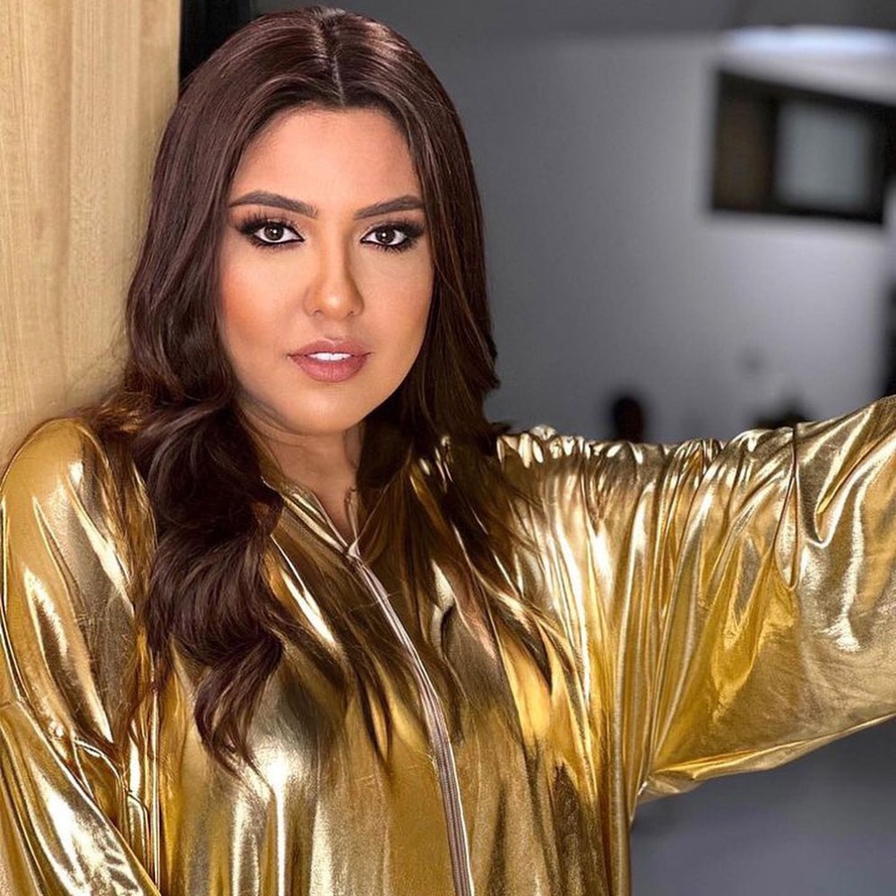 قطة"| مي كساب تخوض تجربة فنية جديدة
