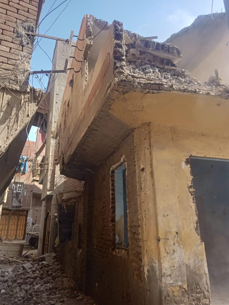 6D2F4845-3EA4-404A-8F4F-34A5839BE866