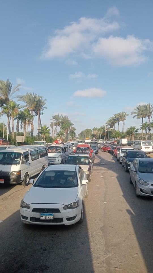 40EFAAE3-E54A-4222-8430-979CDEC8CA0D