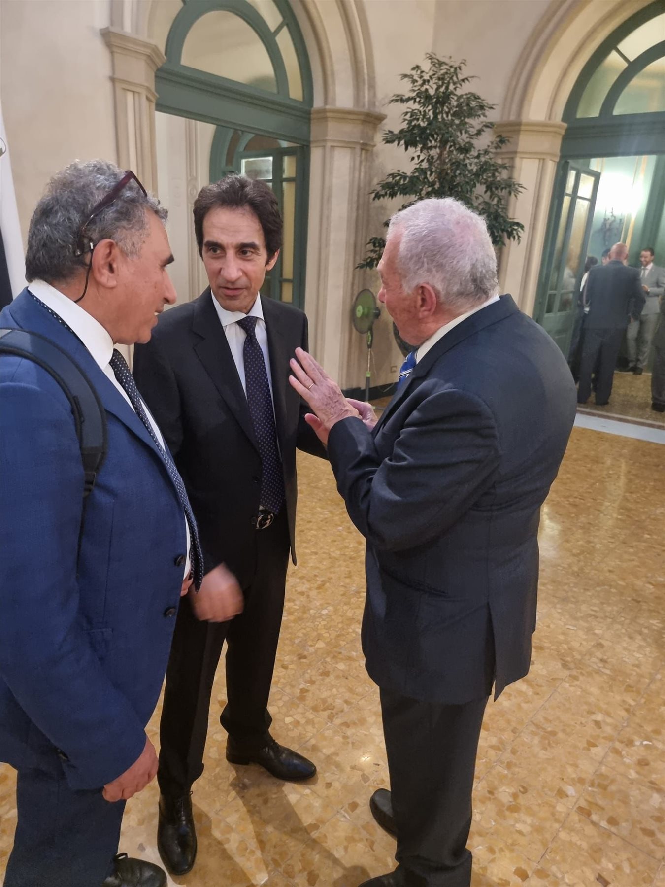 d951735f-72ee-4454-91f3-7803dbcead0a