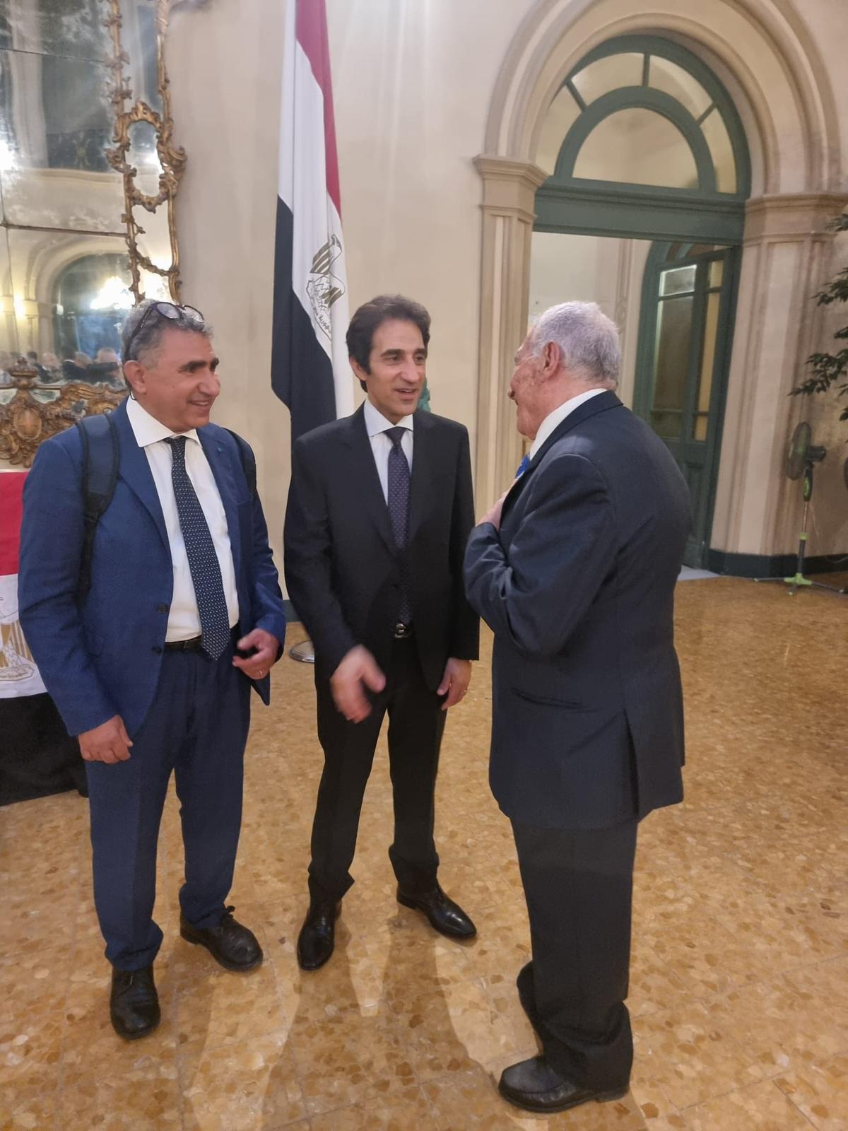 54189efc-8311-47cd-8a80-abf67b61ea41 (1)