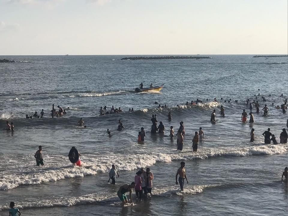 76152909-B014-4750-953C-64170D839487