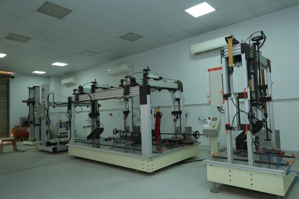 D3A55164-C7F2-4EE9-A1F1-07E26B6109FD