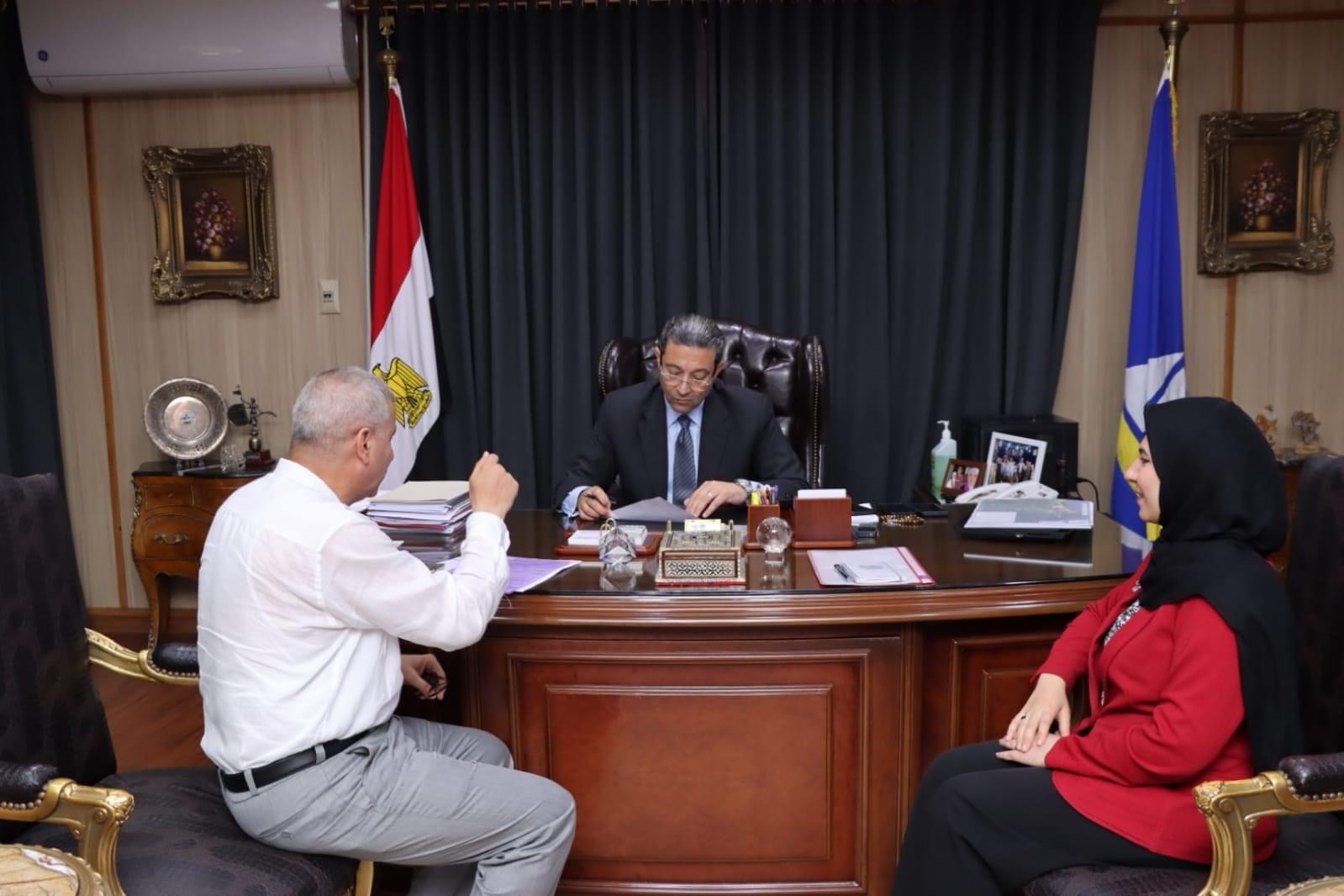 A8FA592B-8B93-46F2-8A8F-1269E4448832