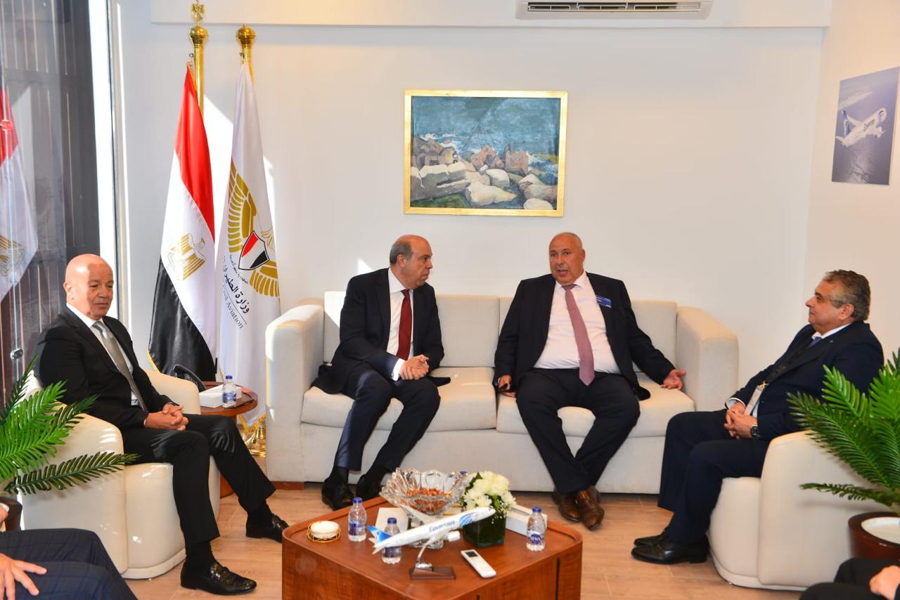 55356804-e807-4cdb-9e21-bd192e837cc3