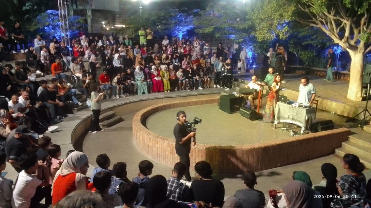 8C7845AE-5EA6-4A33-9E52-E1D58B7057D6