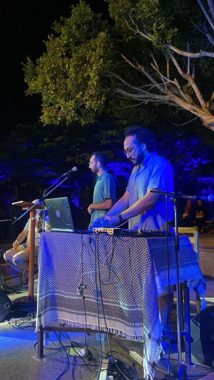 A20926F6-A104-42A1-9EF5-C48D936A009D