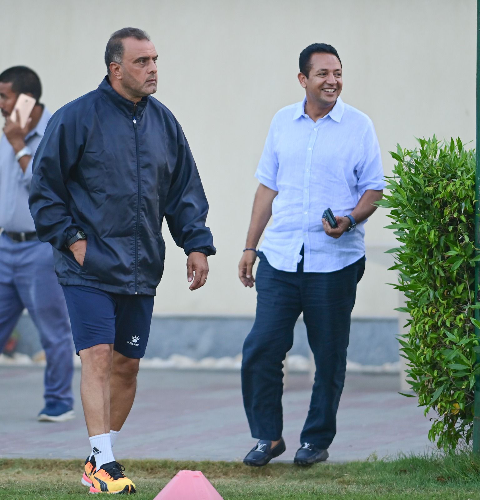 975ce3ba-f679-472c-9e4e-48484214e5f9