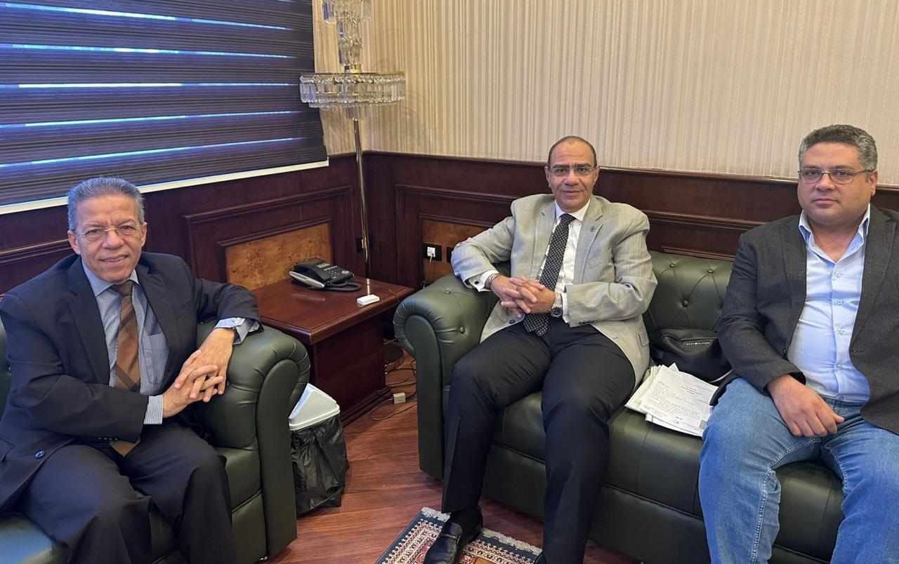 a0f33352-12ef-456c-b9da-5c04567b934c (1)