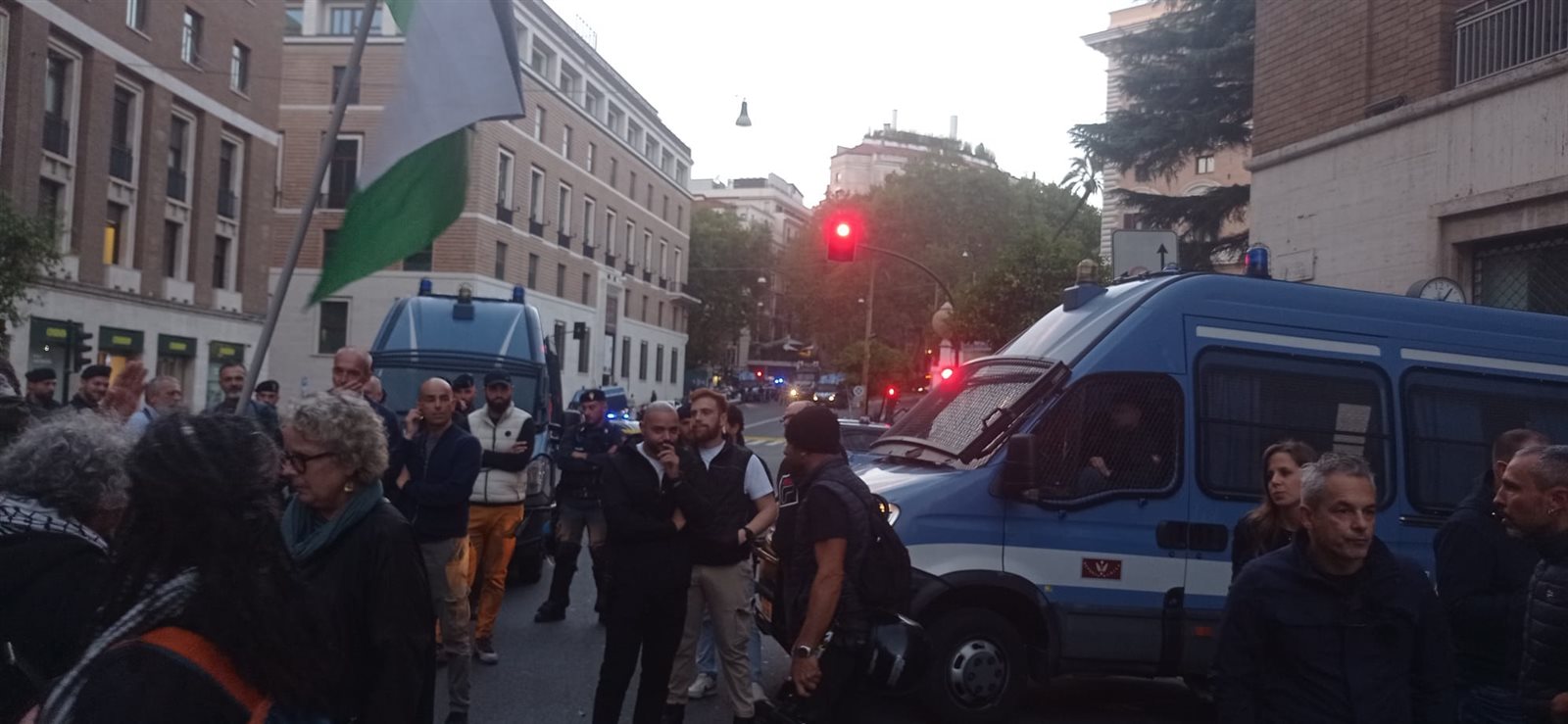 a4952aa1-7060-418a-8600-0c772c230a9d