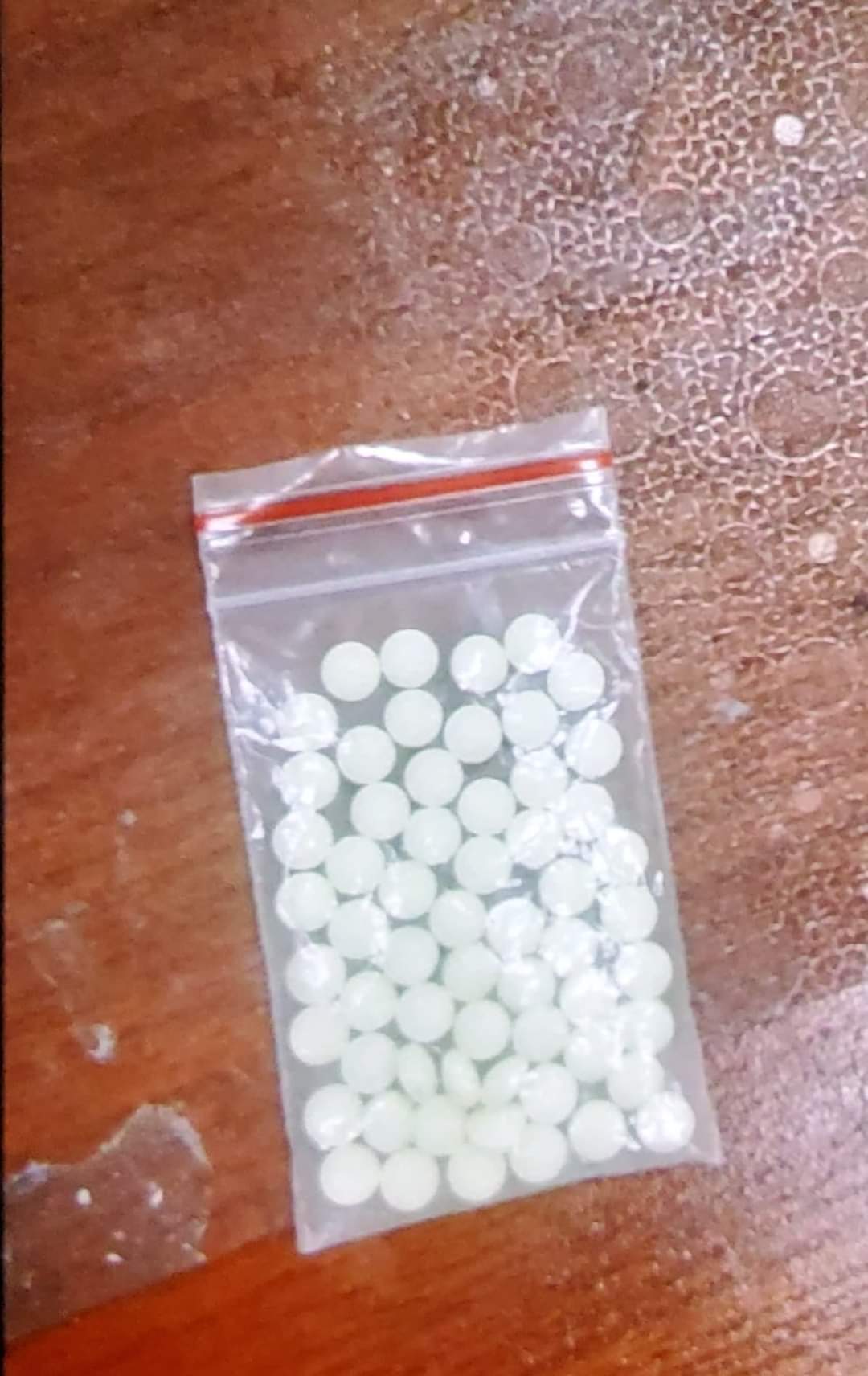 1000034677