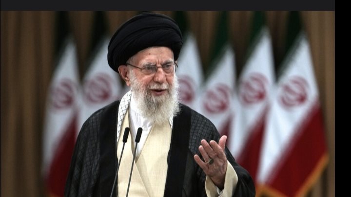 على خامنئي&nbsp;