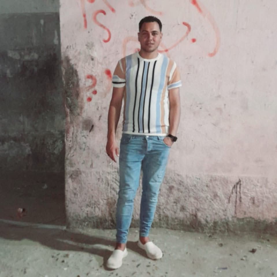 8C115835-F187-4AE3-8EF5-74E936E449CC