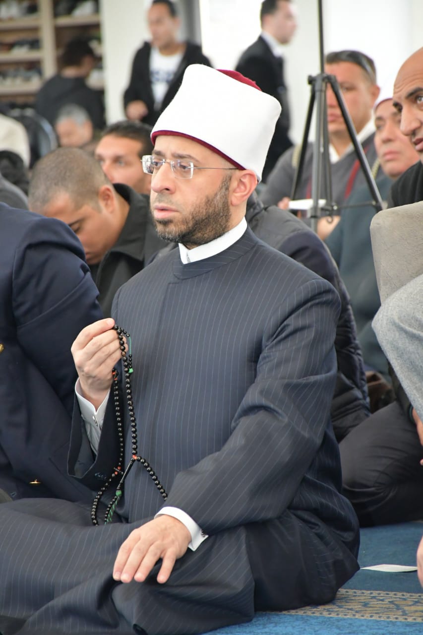 وزير الأوقاف يفتتح مسجد السيدة عواطف في حدائق أكتوبر