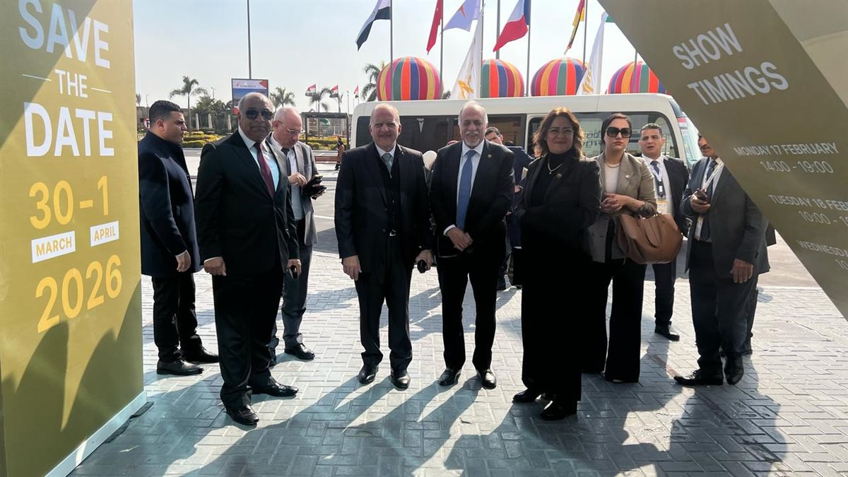 وفد من أعضاء مجلسي النواب والشيوخ يزور مؤتمر مصر الدولي إيجبس 2025