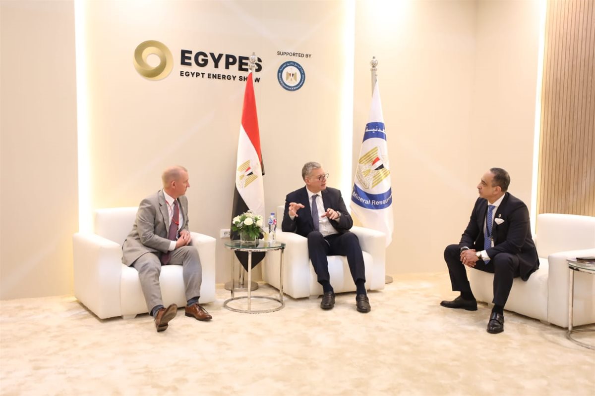 وزير البترول والثروة المعدنية يلتقي وفد شركة هاليبرتون العالمية