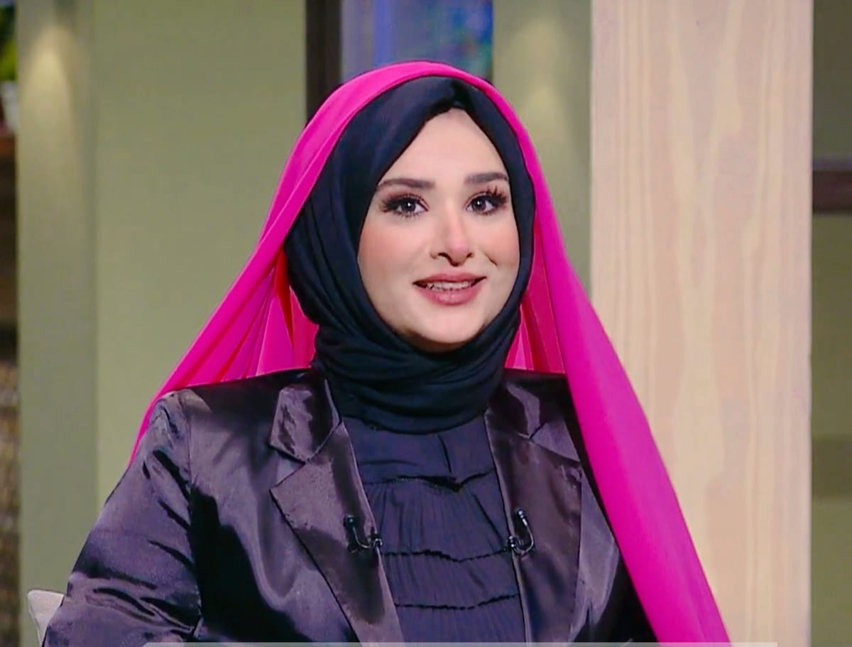آلاء عبد العزيز
