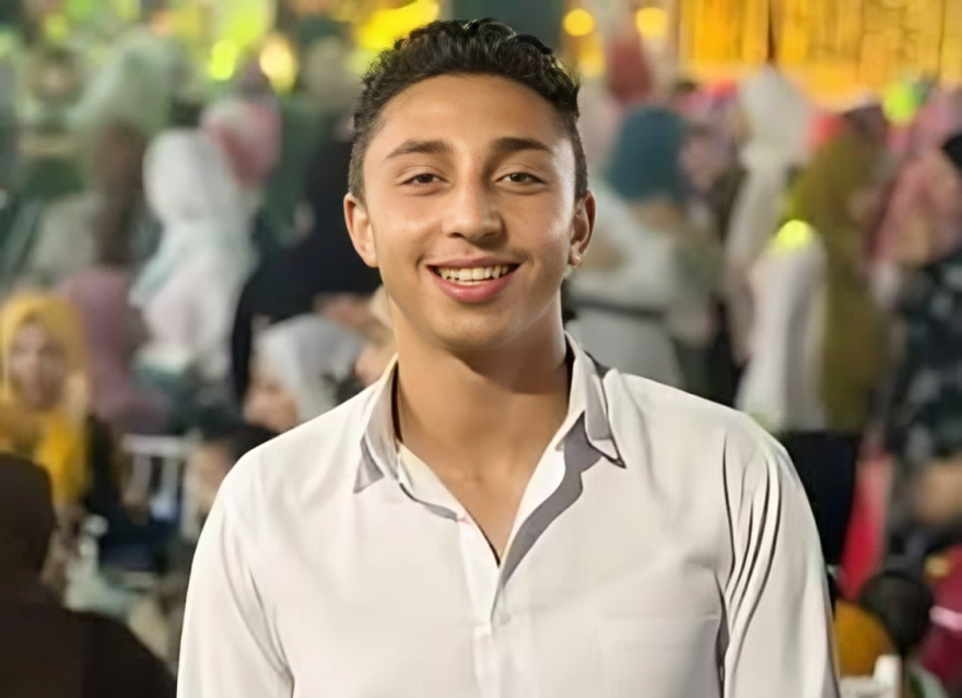 الشاب محمود عاطف بدر