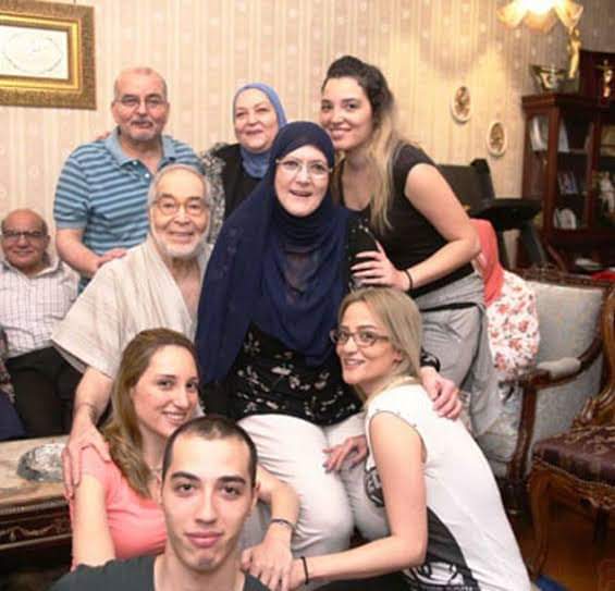 شمس البارودي وحسن يوسف وأسرتهم
