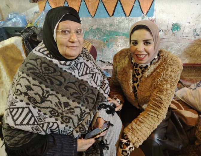 أهالي عزبة حمادة وتحضيرات إفطار 15 رمضان