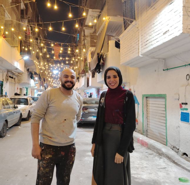 الصحفية زبنب النجار والرسام أحمد زبادي