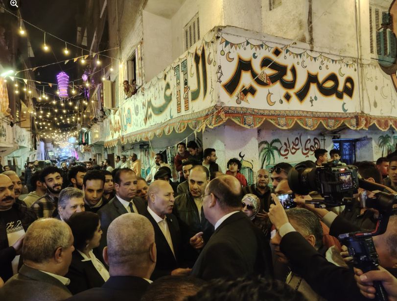 محافظ القاهرة ووزير الشباب يتفقدا اخر تجهيزات إفطار  15 رمضان 