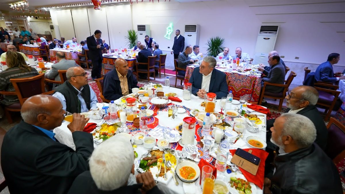 جانب من زيارة وزير البترول لشركتى جابكو والعامة للبترول بمنطقة خليج السويس