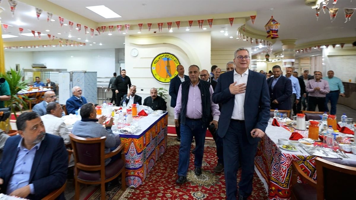 جانب من زيارة وزير البترول لشركتى جابكو والعامة للبترول بمنطقة خليج السويس
