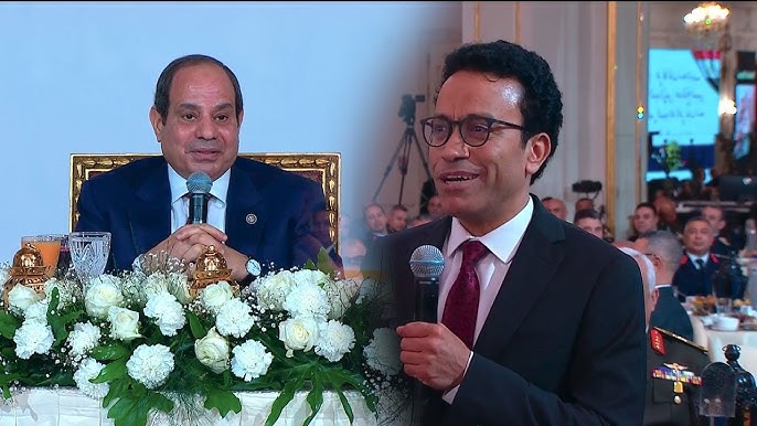 سامح حسين والرئيس عبدالفتاح السيسي من حفل الإفطار السنوي الذي نظمته القوات المسلحة