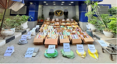 الأمن يلاحق تجار الألعاب النارية بالفيوم ويضبط 10 مليون قطعة