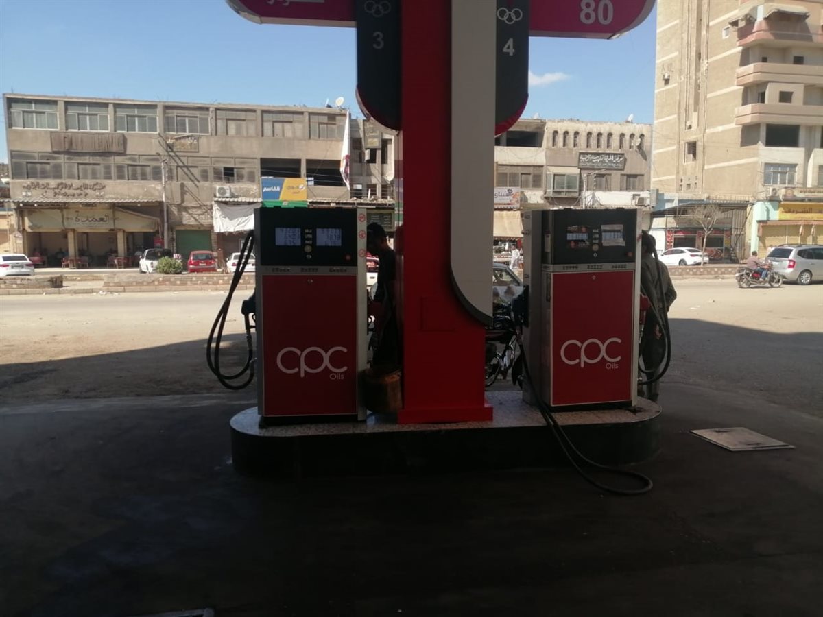 هدوء واضح في محطات البنزين والسولار في المنصورة