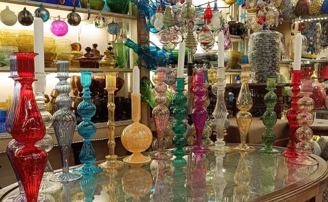 الزجاج اليدوي 