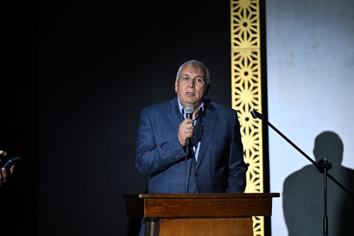 اللواء محمد الزملوط محافظ الوادى الجديد 