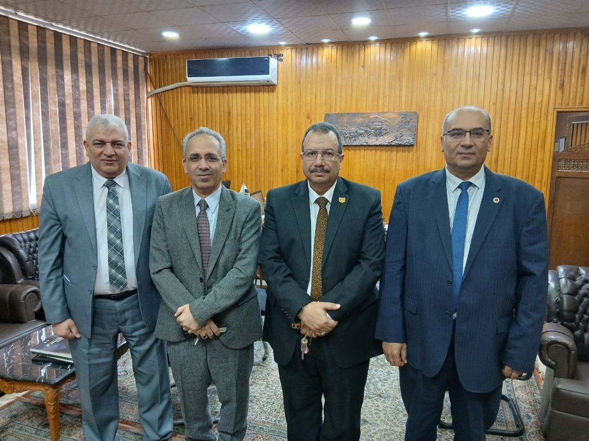 عميد ووكيلي علوم المنصورة وعميد علوم المنصورة الجديدة