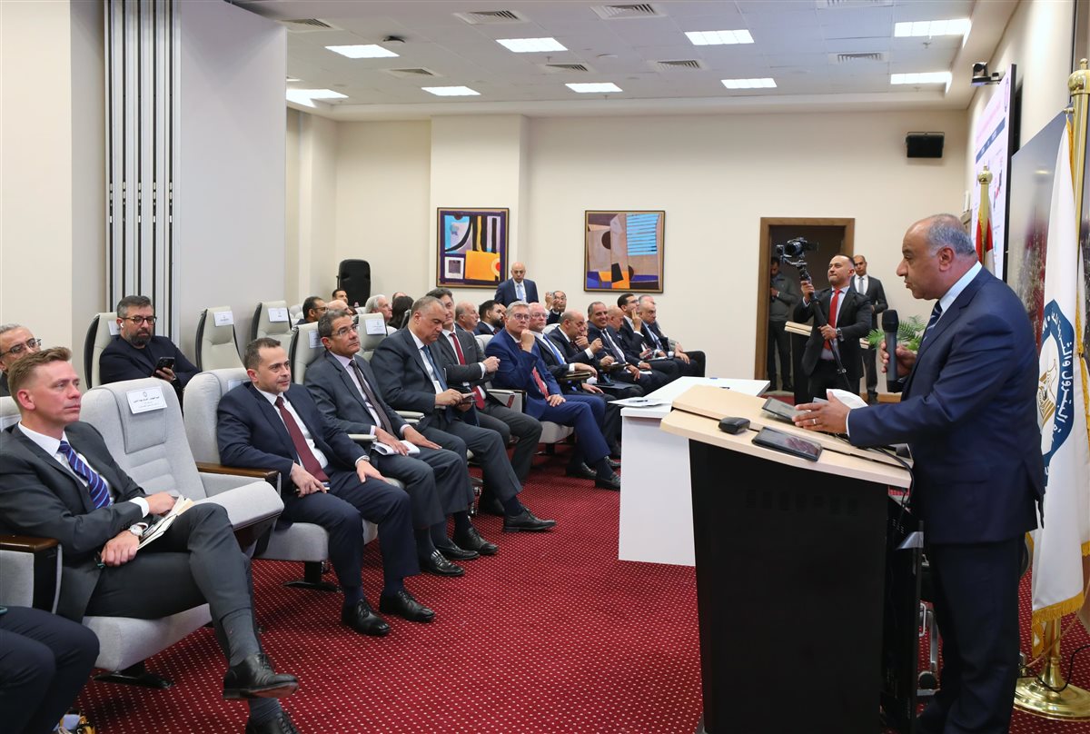 جانب من لقاء وزير البترول والثروة المعدنية مع ممثلي الشركات الأجنبية العاملة في مصر